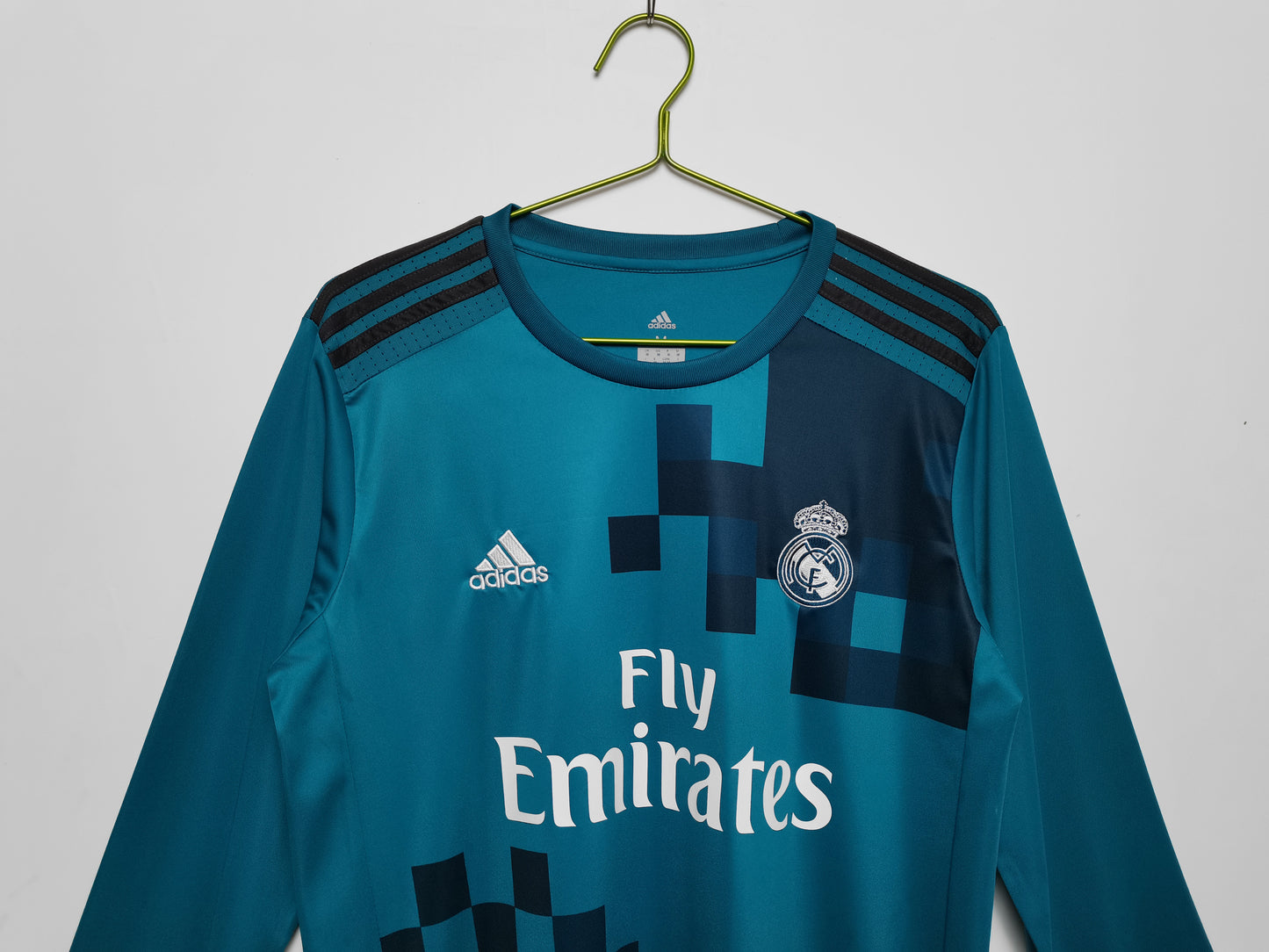 Real Madrid 2017/18 - Retro