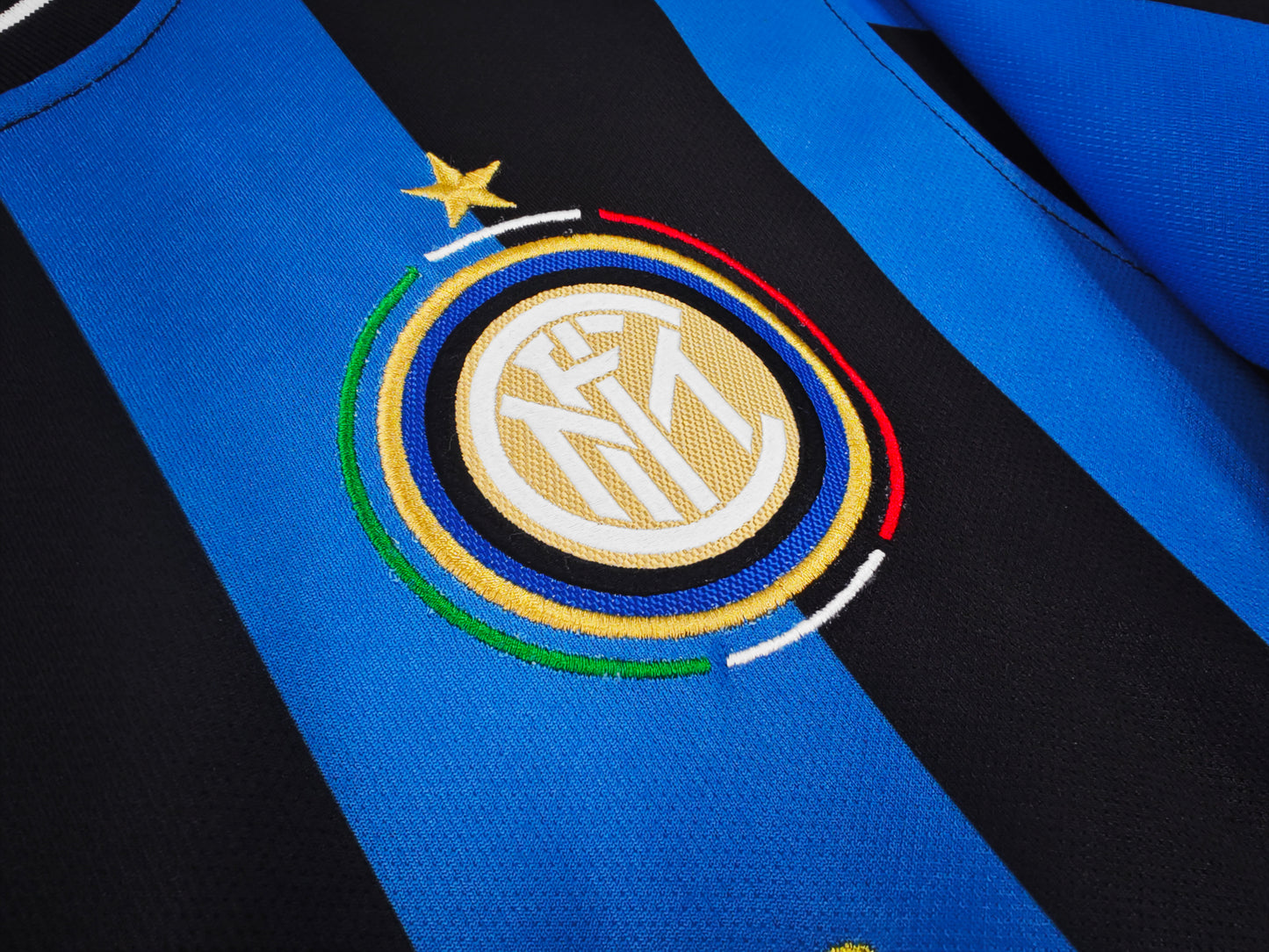 Inter Milan 2009/10 - Retro Final Edition