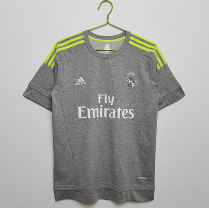 Real Madrid 2015/16 - Retro